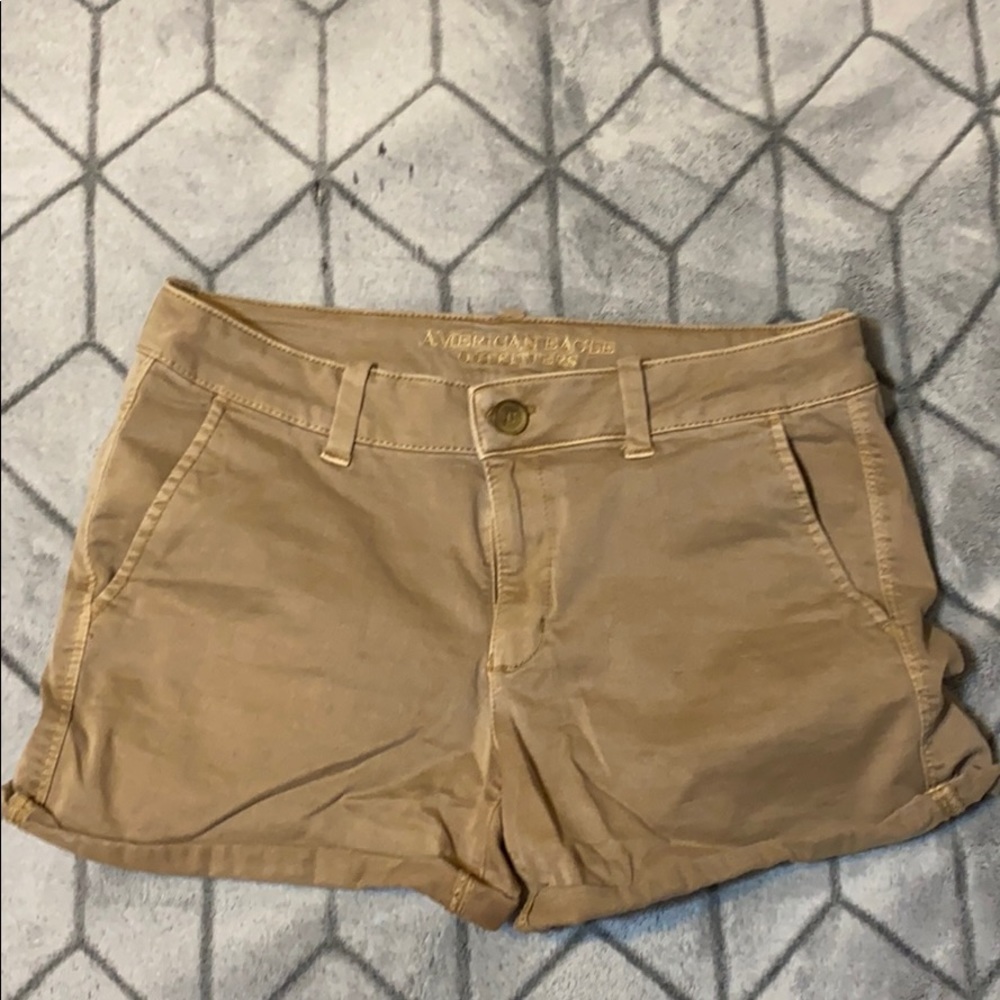 American eagle khaki shorts